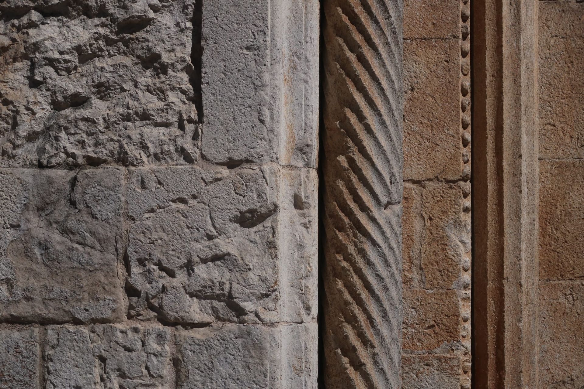 Stone masonry in Barcelona light